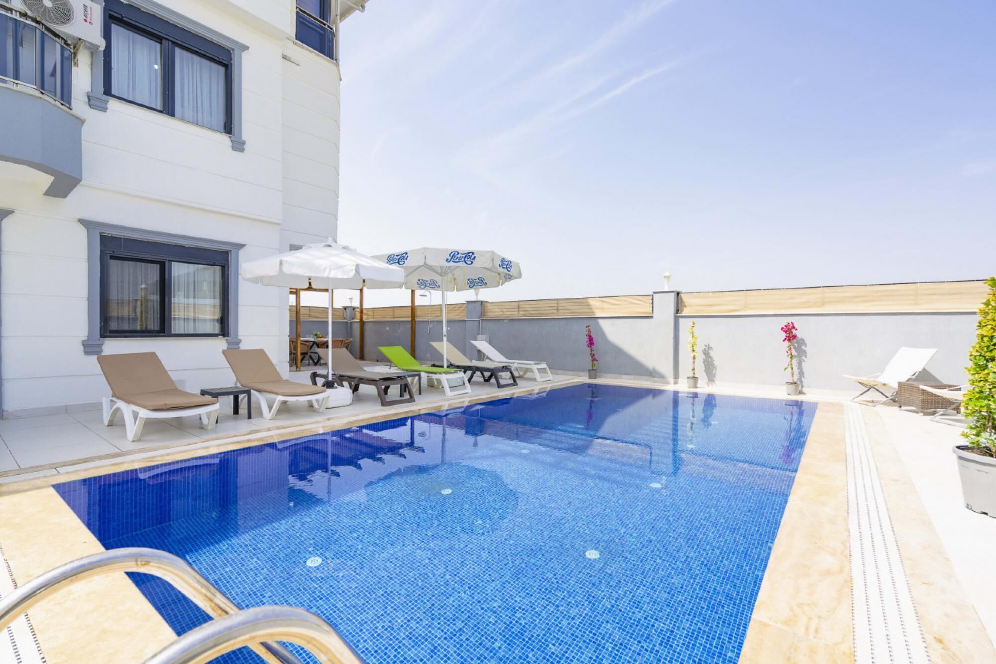 Foto - Villa w Jacuzzi, Private Pool, Garden in Antalya