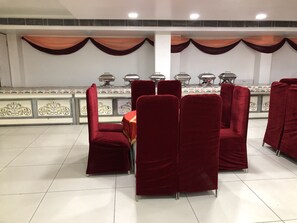 Dining - Hotel Mukund Residency (Ghaziabad)