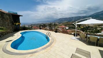 Villa | 4 Schlafzimmer