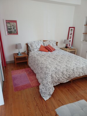 1 Schlafzimmer, Schreibtisch, Bügeleisen/Bügelbrett, kostenloses WLAN