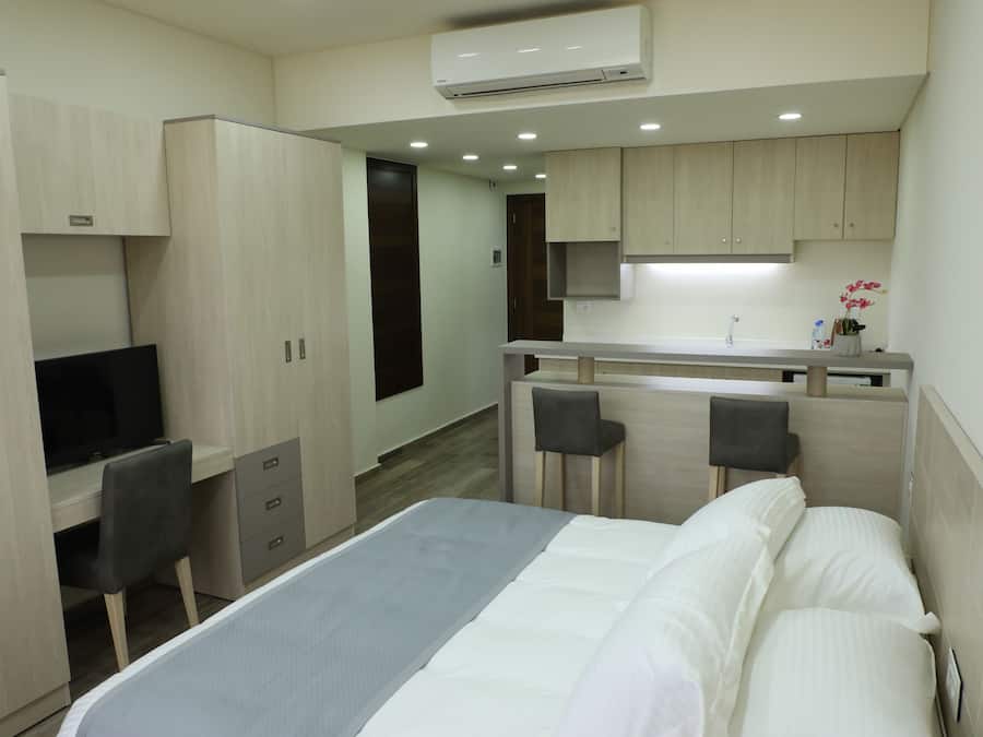 Hypo-allergenic bedding, minibar, in-room safe, iron/ironing board