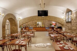 Daily buffet breakfast for a fee - Hotel della Torre Argentina (Rome)