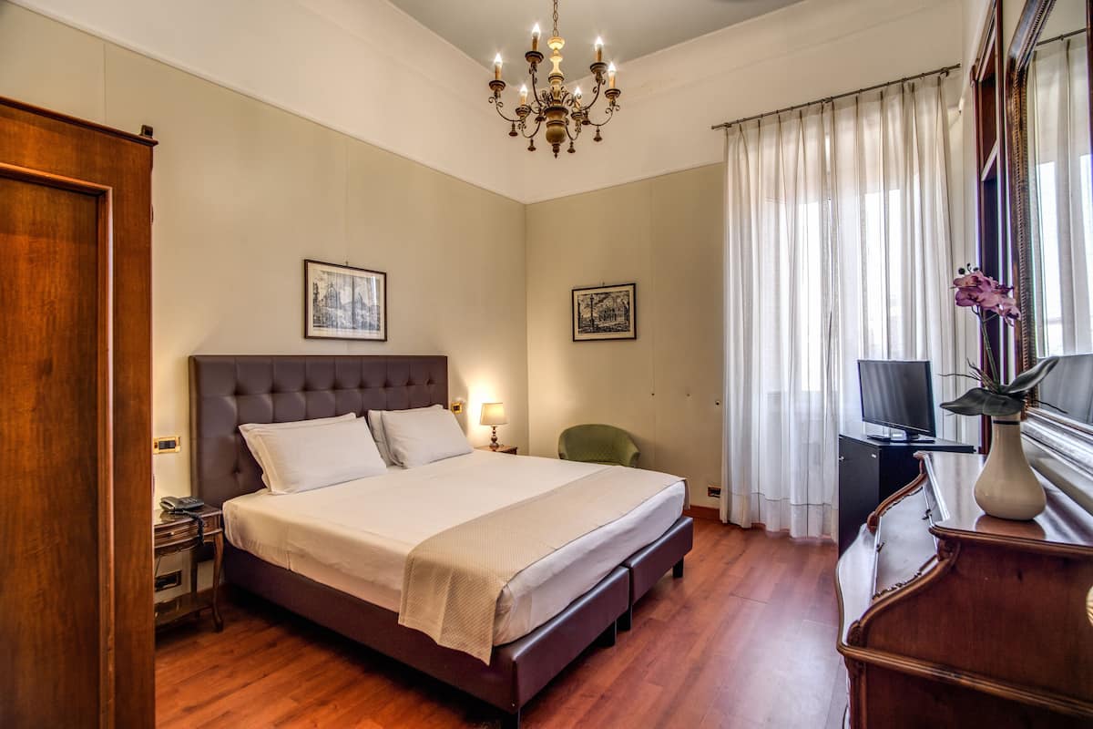Classic Double or Twin Room | 1 bilik tidur, bar mini, peti besi dalam bilik