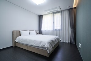 プレミアム ヴィラ 3 ベッドルーム | 3 室のベッドルーム、高級寝具、羽毛の掛け布団、遮光カーテン