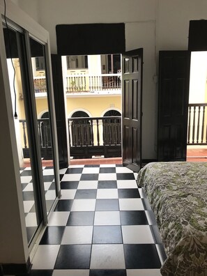 Suite #23 (With Balcony)