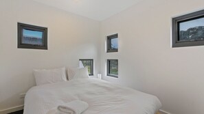 4 bedrooms, free WiFi