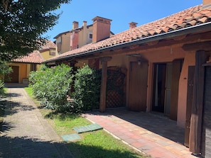 Apartment, 1 Bedroom, Accessible, Smoking | Property entrance