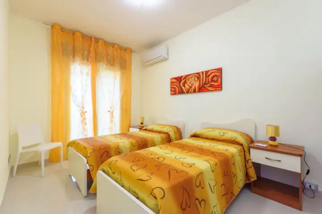 3 makuuhuonetta, silitysrauta/-lauta, ilmainen Wi-Fi