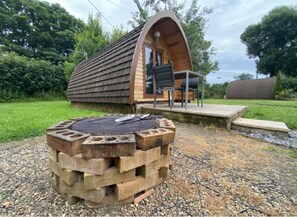 Studio, 1 Queen Bed with Sofa bed | Property grounds - Stunning Dog Friendly Pod With Hot tub -sleeps 4 (Gaerwen)