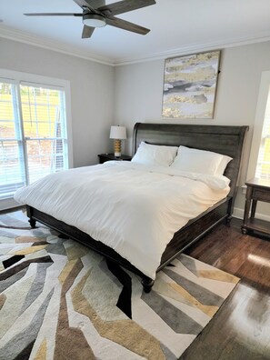 3 bedrooms, desk, iron/ironing board, WiFi