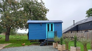 Cabaña, varias camas | Exterior