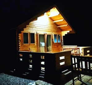Cabaña, varias camas | Exterior
