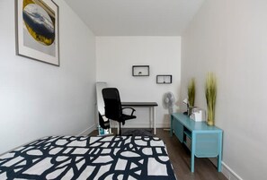 1 bedroom, desk, iron/ironing board, free WiFi - Superbe 2 Pièces - Proche de Paris (Villeneuve-la-Garenne)