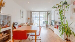 Unclassified image, 2 of 17, button - Beautiful 1 Bedroom Flat in Historic Hackney (London)