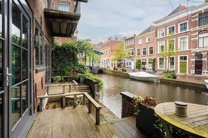 Albert Einstein Apartment 1 | 객실에서 보이는 전망