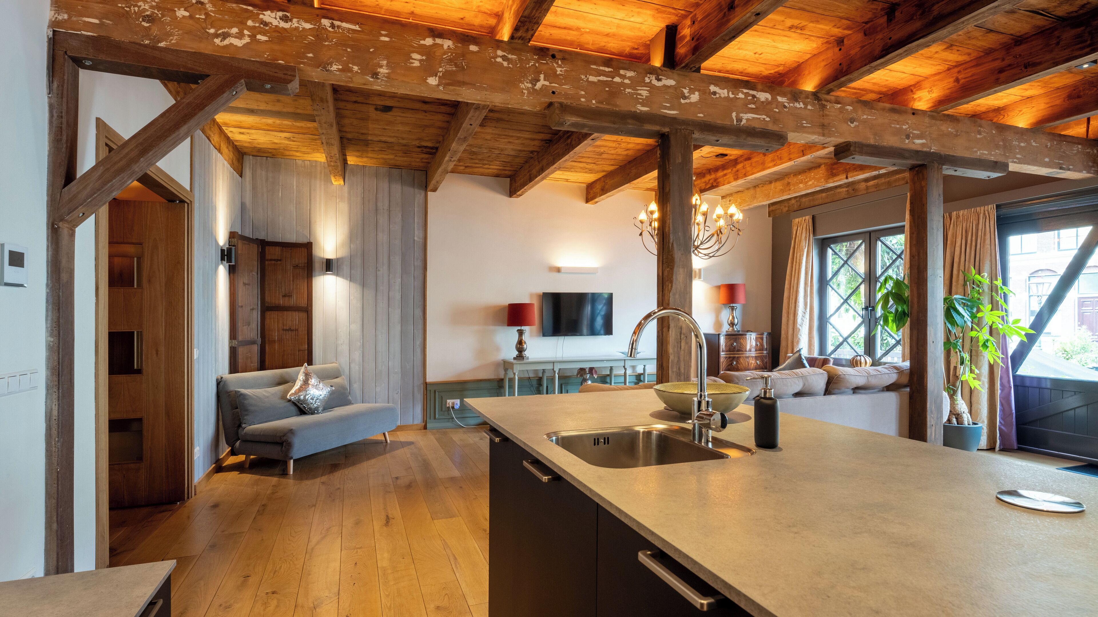 Lorentz Apartment 2 | Individualmente decorados, individualmente mobiliados