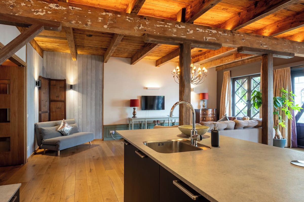 Lorentz Apartment 2 | Individualmente decorados, individualmente mobiliados