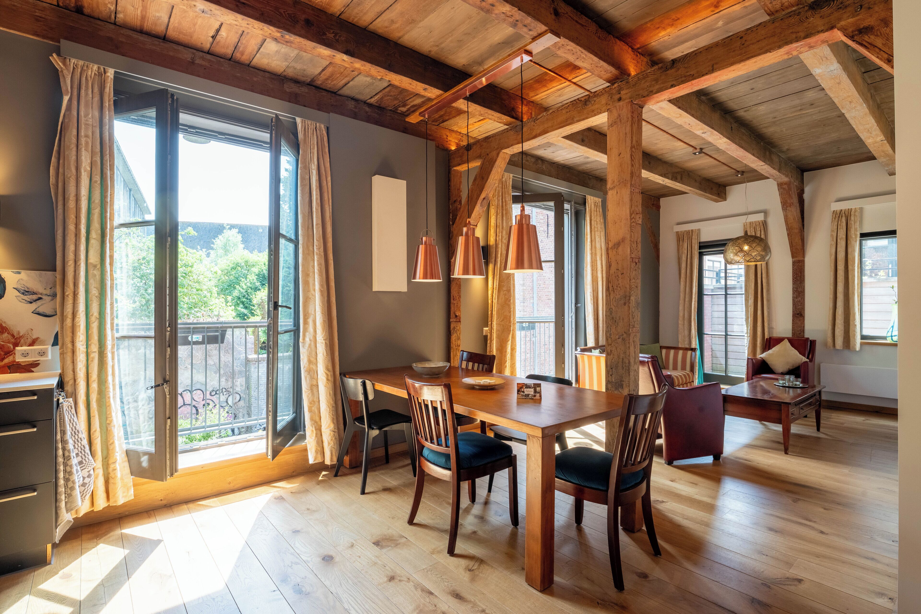 Van der Waals Apartment 6 | Individually decorated, individually furnished, laptop workspace