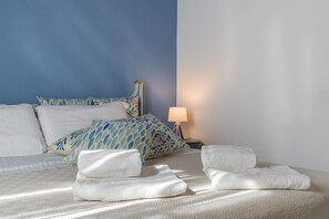 1 camera, Wi-Fi, lenzuola