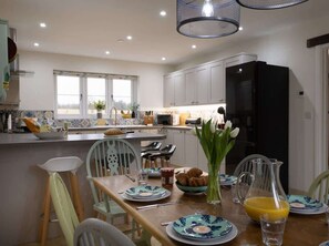 Dining - Brecon Beacons Cottage with Stunning Country Views (Myddfai)