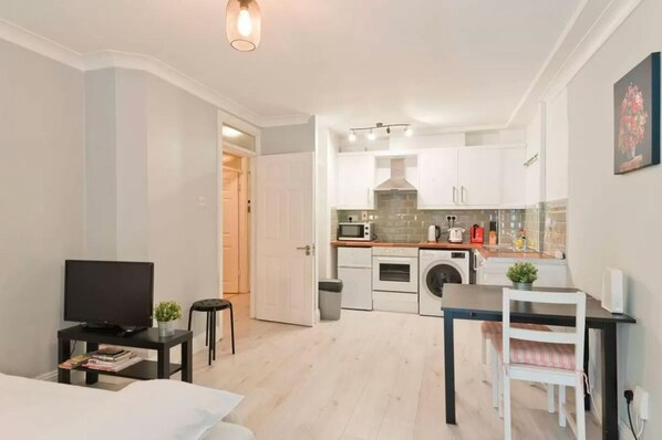 Departamento, 1 cama Queen size y sofá cama | 1 habitación, wifi gratis y ropa de cama 