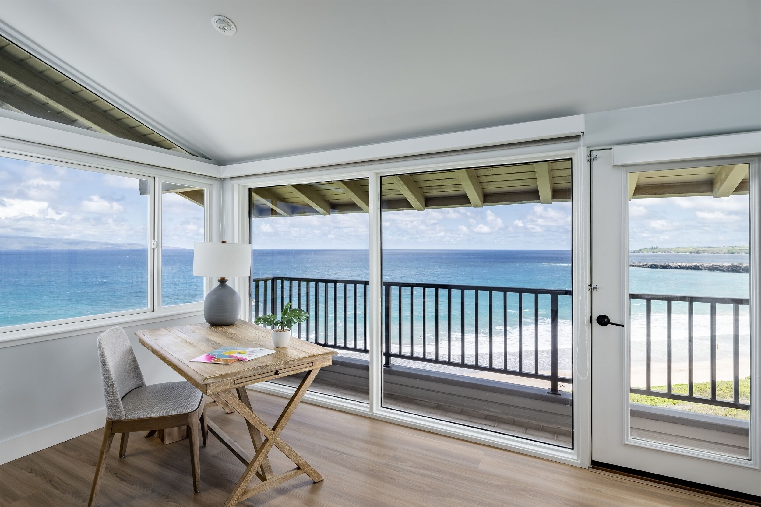 KAPALUA BAY'S MOST GORGEOUS OCEAN FRONT VILLA - THE PEARL 20B2 - 2BR/3BA