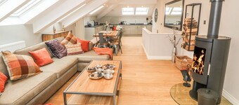 ศาลาซาร์ดิส 1