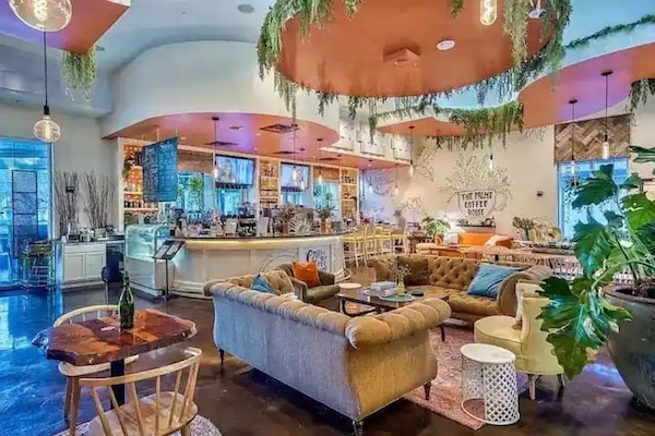 Cafe located in the lobby of the Palms, right near the pool