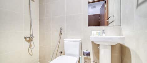 Baignoire, serviettes fournies