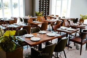 Restaurant - Adamas Resort & Hotel (Shënkoll)
