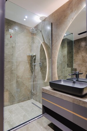 Double Room, Sea View | Bathroom - Adamas Resort & Hotel (Shënkoll)