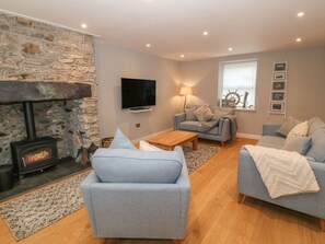 Living room - Fishermans Cottage (Bodorgan)