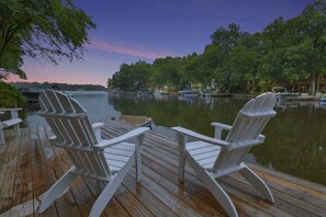 Property grounds - Fabulous, Pristine Lakefront Home; Hot Tub, Gated Community - Play, Swim, Relax (Locust Grove)