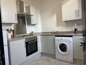 Apartment, Private Bathroom, City View (3 Saville Flat Sunderland) | Private kitchen