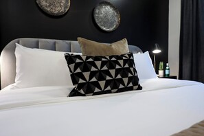 4 chambres, fer et planche à repasser, lit parapluie, Wi-Fi gratuit