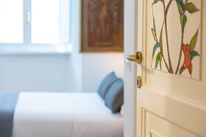 2 chambres, fer et planche à repasser, lit parapluie, Wi-Fi gratuit