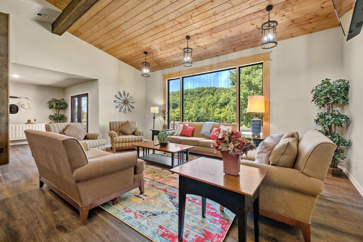 Brush Creek Ranch On 112 Acres of Land Sleeps 12
