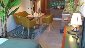 1 Schlafzimmer, Schreibtisch, Bügeleisen/Bügelbrett, kostenloses WLAN