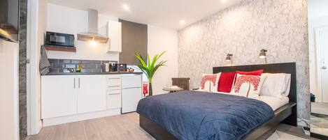 1 chambre, bureau, fer et planche Ă repasser, Wi-Fi gratuit