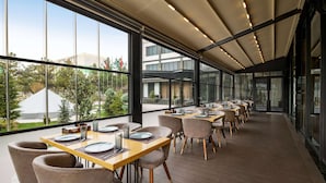 Dining - Wyndham Garden Tashkent (Tashkent)