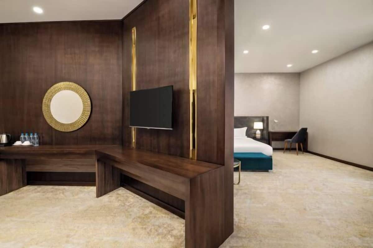 Minibar, caixa forta a l'habitació i decoració individual
