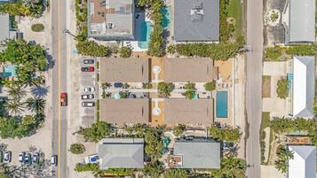 House, 2 Bedrooms | Exterior