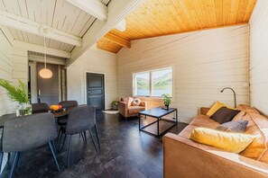 Standard Cabin, Ocean View | 2 bedrooms, rollaway beds, free WiFi, bed sheets