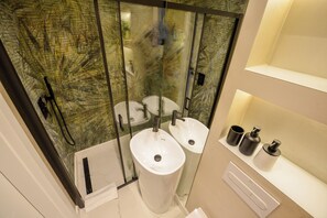 Apartment, 1 Bedroom, City View | Bathroom