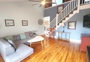 TV, DVD player - SeaClusion I and SeaClusion II: Centrally located, perfect for biking or walking (Ocracoke)