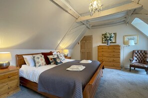 6 chambres, bureau, fer et planche à repasser, Wi-Fi