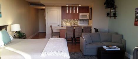 1 室のベッドルーム、デスク、旅行用ベビーベッド、WiFi