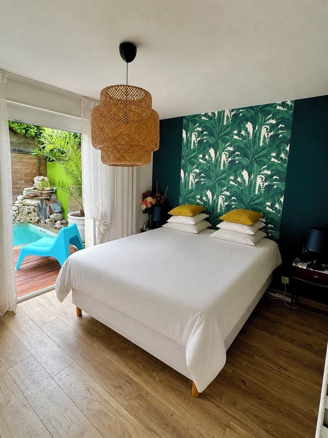 1 bedroom, desk, iron/ironing board, WiFi
