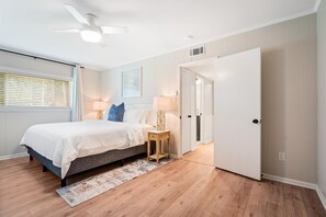 5 habitaciones, tabla de planchar con plancha y wifi gratis 