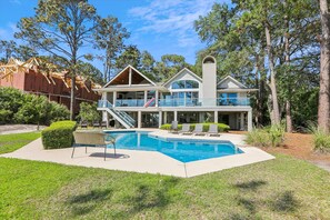 Pool - 7 Brown Pelican ~ Direct Ocean Front Home with Pool and Putting Green (Hilton Head Island)